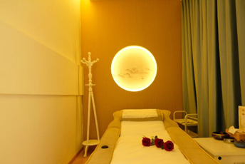 南京秦淮区日式指压的寂静美学：在按压中听见雪落的声音