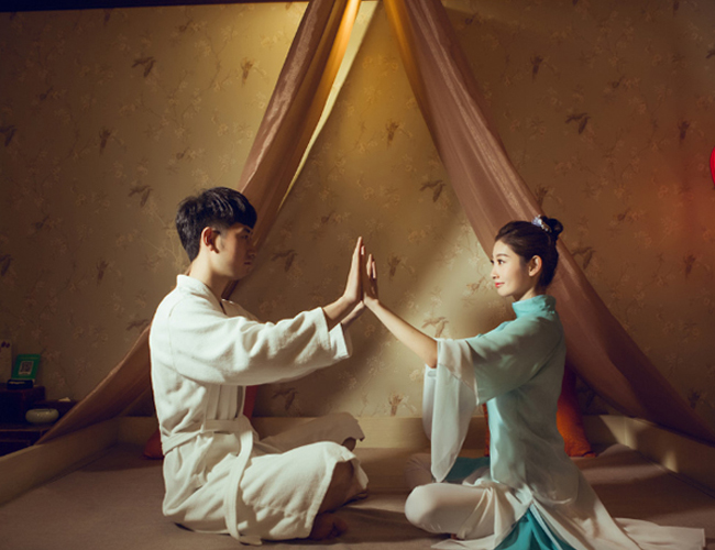 南京秦淮区水疗与创造力：当大脑在漂浮中重启